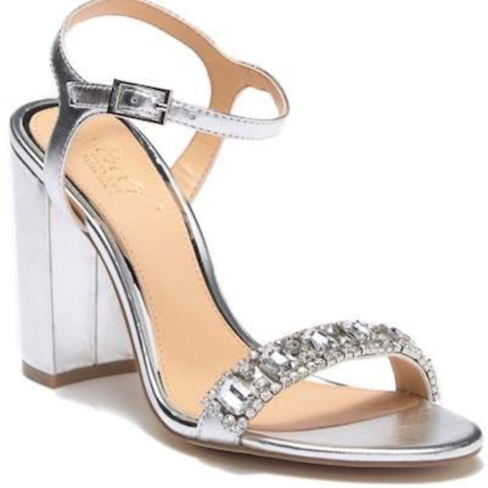 NWT Badgley Mischka silver gemstone block heels